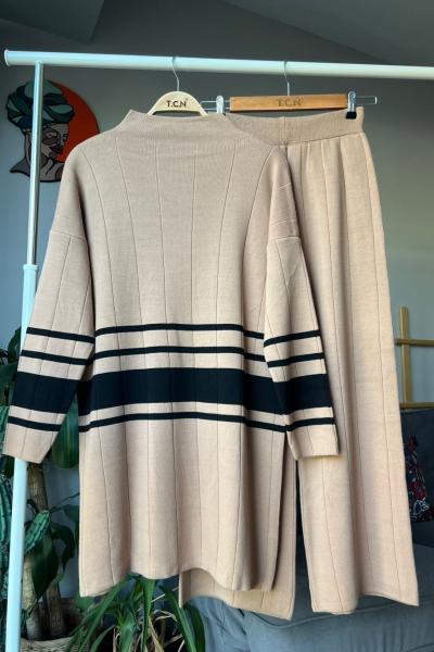 Kol ön çizgili triko takım bej TCN4055