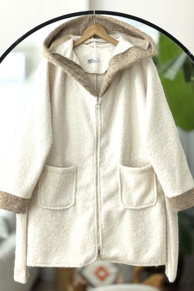 Kol ve kapşon Parcalı fermuarlı uzun kap BejUMS50327